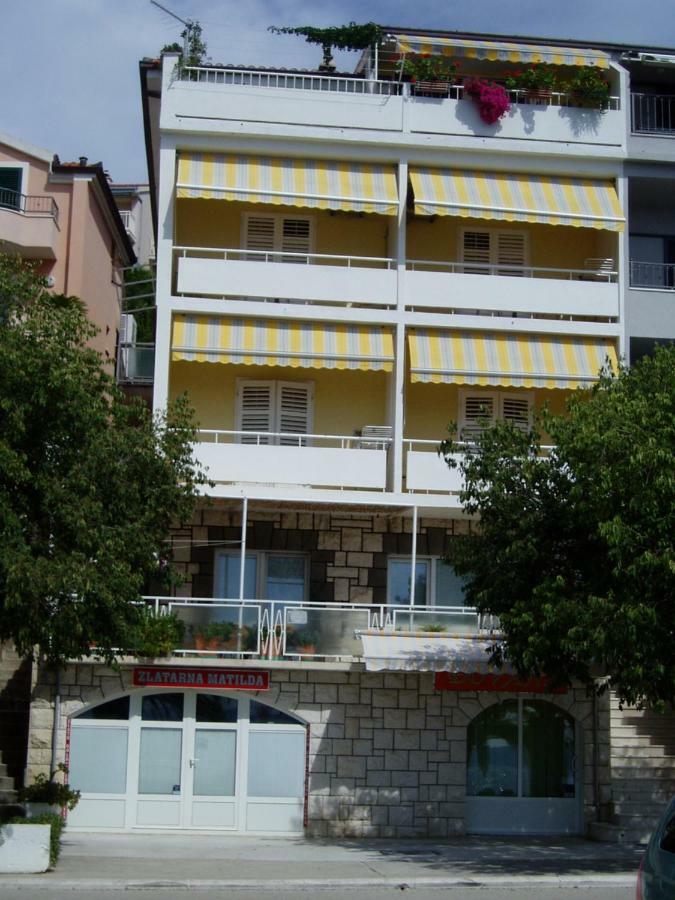 Apartments And Rooms Niksa Podgora Ngoại thất bức ảnh
