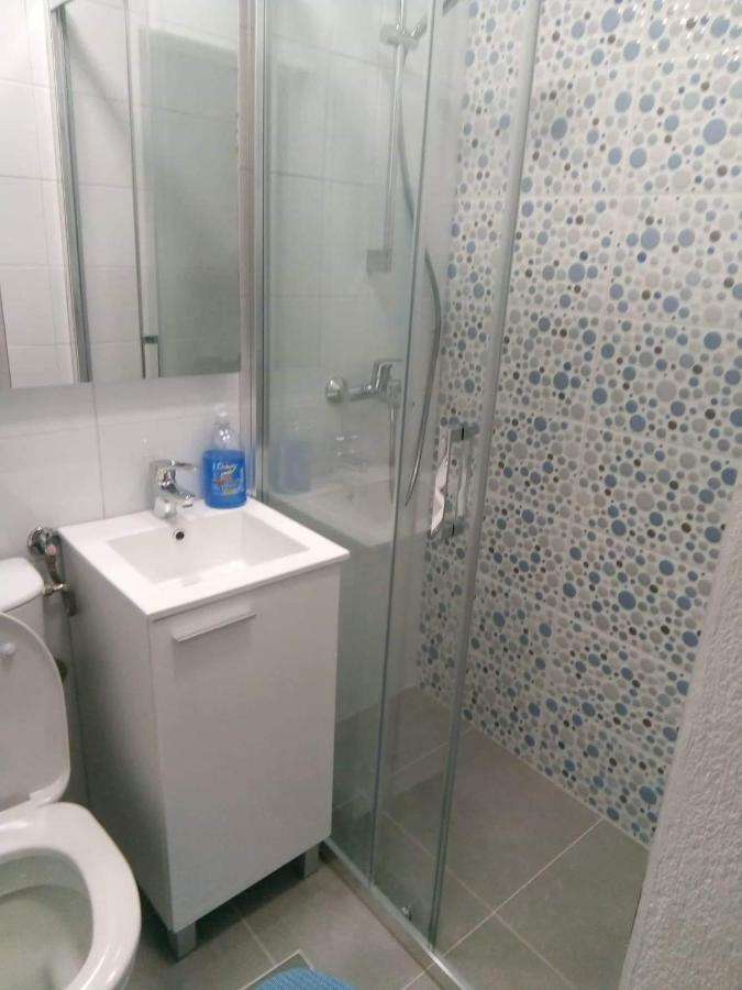 Apartments And Rooms Niksa Podgora Ngoại thất bức ảnh