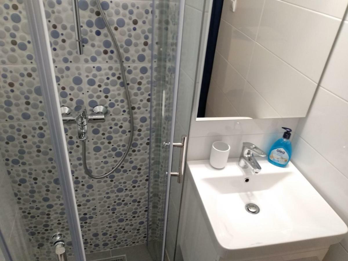 Apartments And Rooms Niksa Podgora Ngoại thất bức ảnh