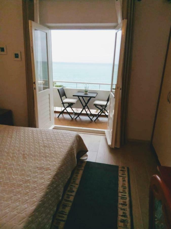 Apartments And Rooms Niksa Podgora Ngoại thất bức ảnh