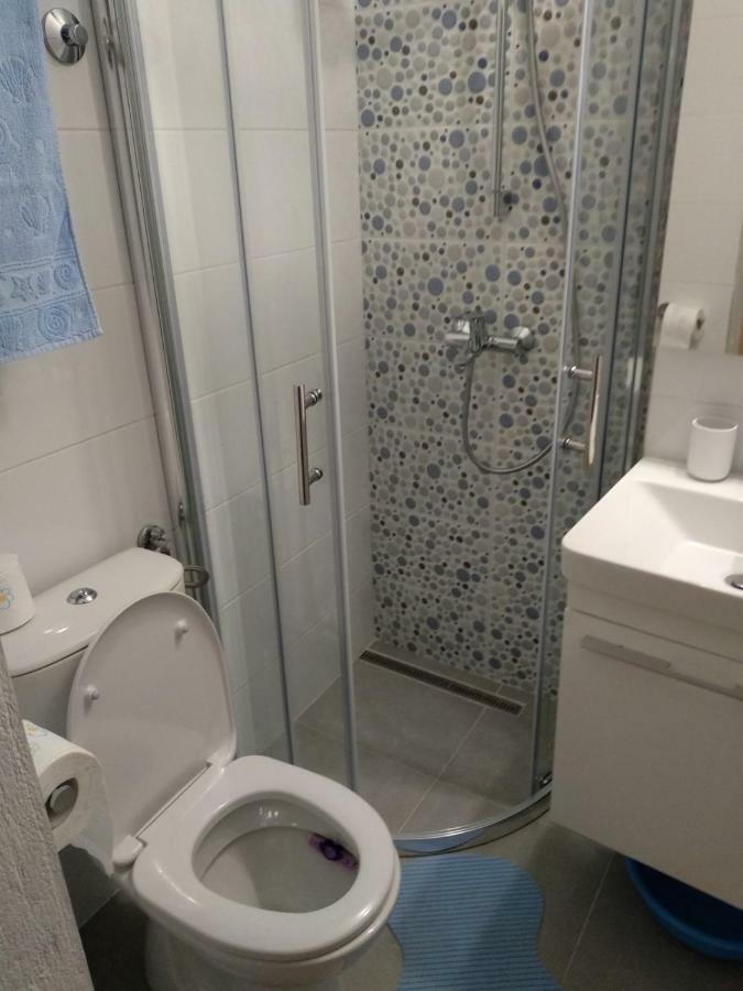 Apartments And Rooms Niksa Podgora Ngoại thất bức ảnh
